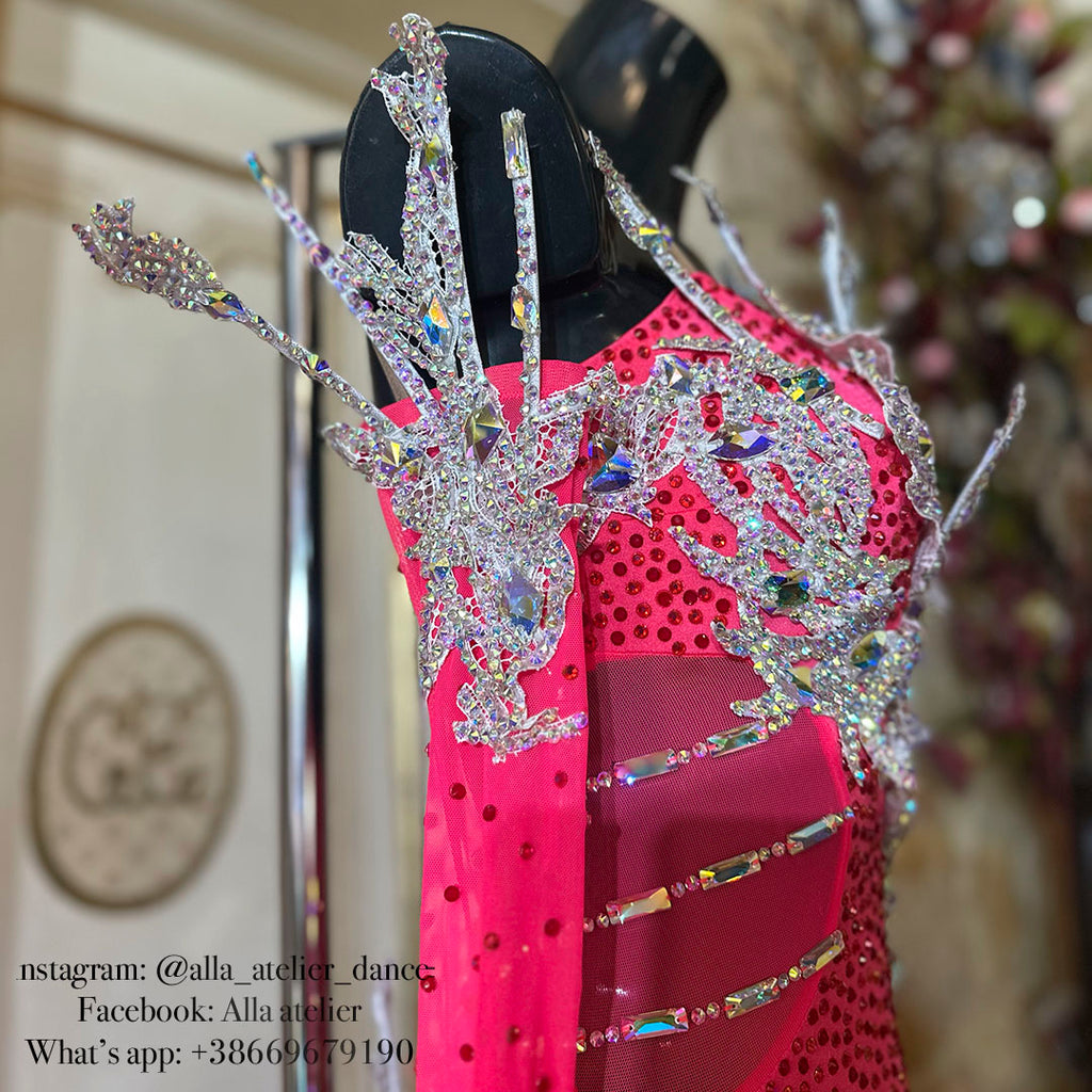 “The star of the floor” - Standard dress