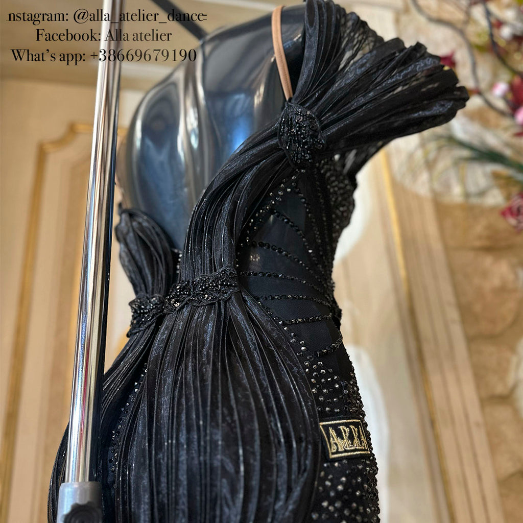 “Dancing queen” - Standard dress